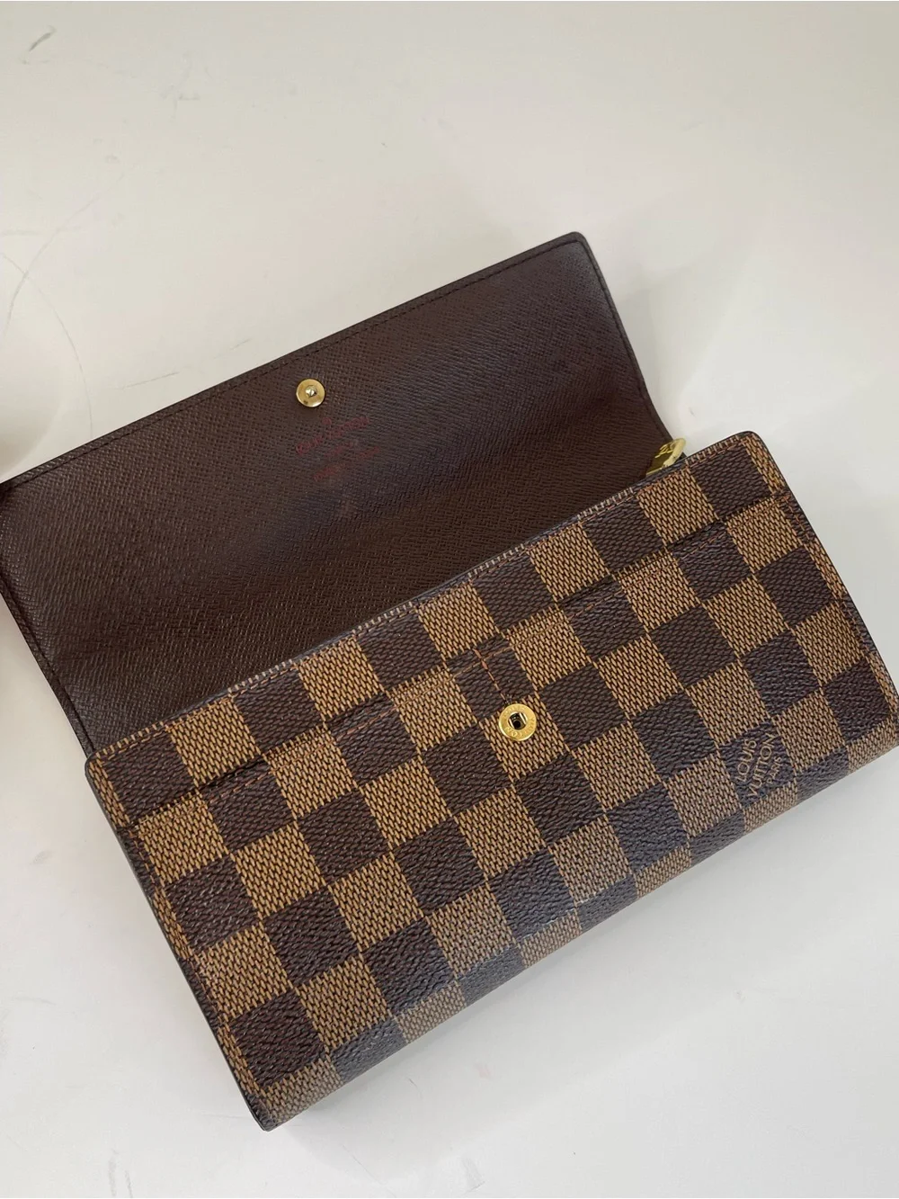 Louis Vuitton Sarah Wallet in Damier Ebene canvas